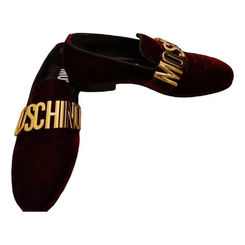 Pre-owned Moschino Flats In Burgundy