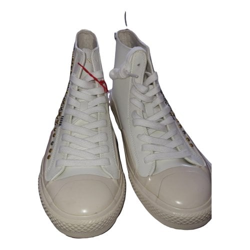Pre-owned Guess Leather High Trainers In White
