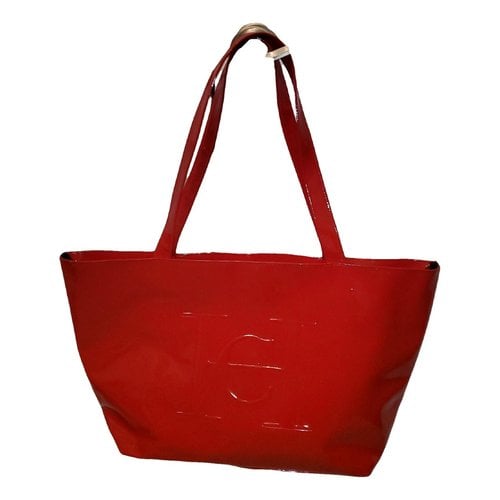 Pre-owned Carolina Herrera Patent Leather Bag In Red