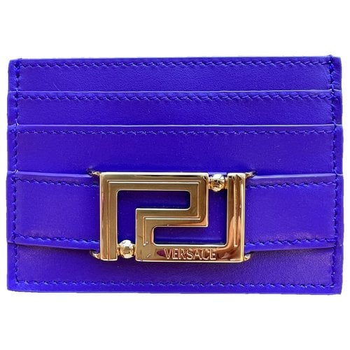 Pre-owned Versace Leather Wallet In Purple