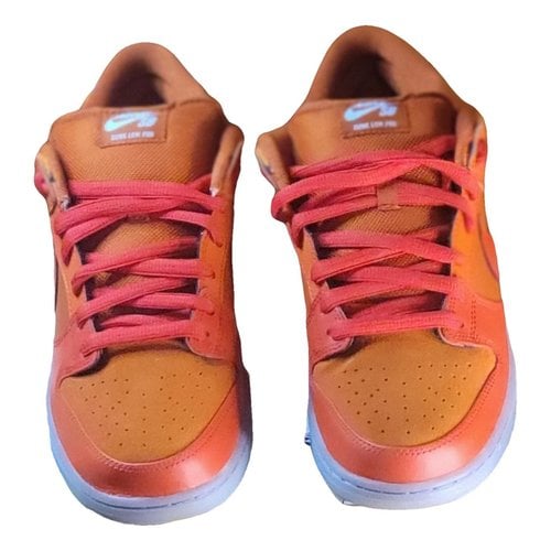 Pre-owned Nike Sb Dunk Low Low Trainers In Orange