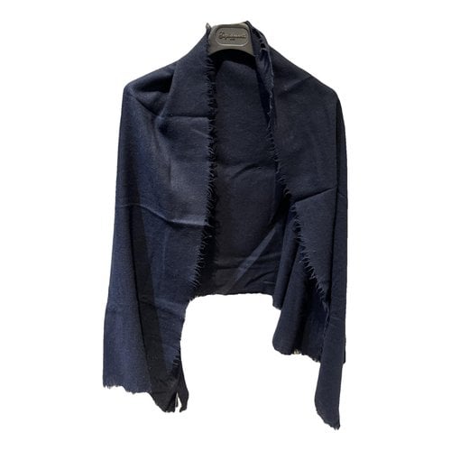 Pre-owned Burberry Cashmere Scarf In Blue
