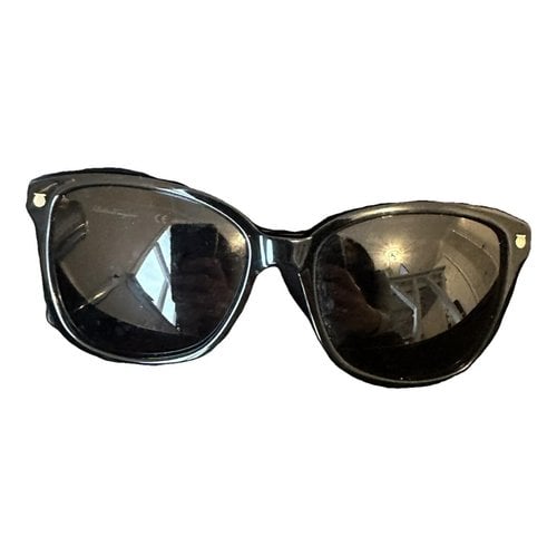 Pre-owned Ferragamo Oversized Sunglasses In Black