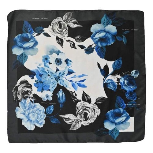 Pre-owned Off-white Silk Scarf In Black