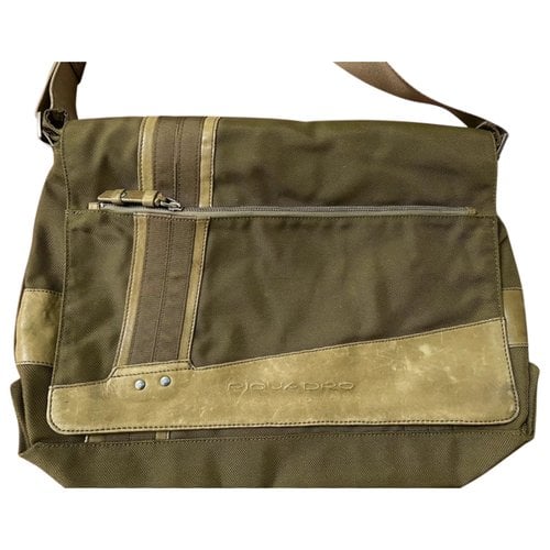 Pre-owned Piquadro Leather Bag In Green