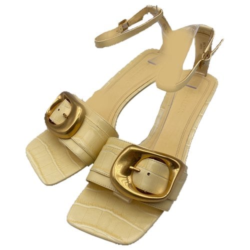 Pre-owned Stella Luna Leather Sandal In Yellow