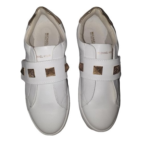 Pre-owned Michael Kors Leather Trainers In White