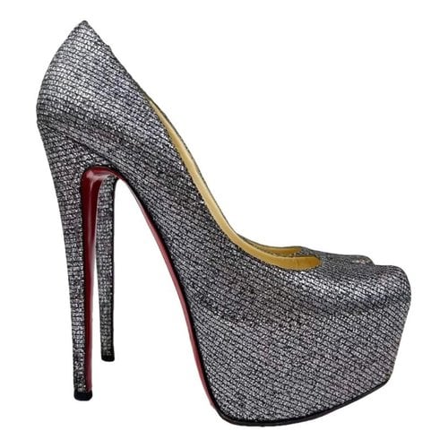 Pre-owned Christian Louboutin Cloth Heels In Silver