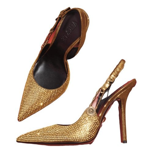 Pre-owned Versace Leather Heels In Gold