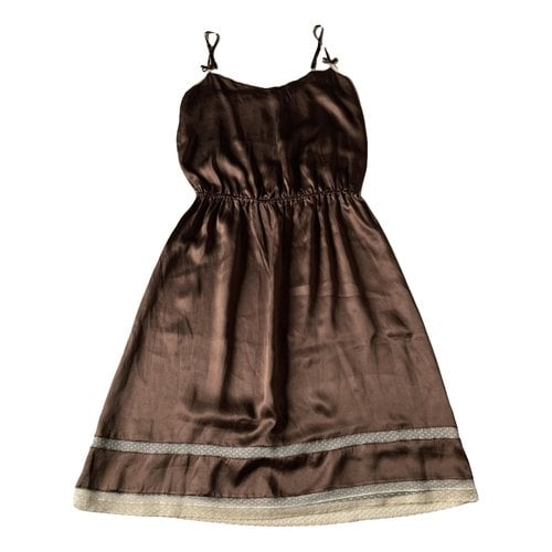 Pre-owned Tara Jarmon Silk Mid-length Dress In Brown