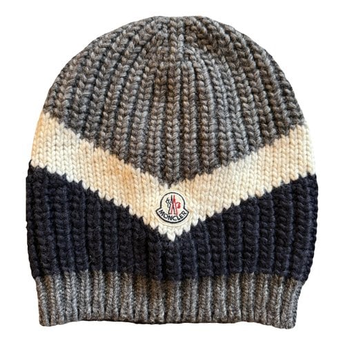Pre-owned Moncler Wool Beanie In Multicolour