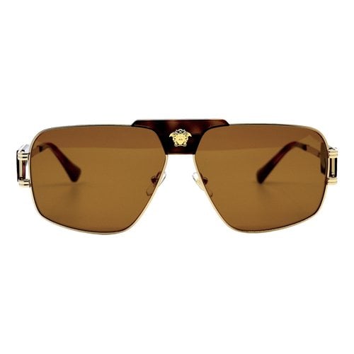 Pre-owned Versace Sunglasses In Gold