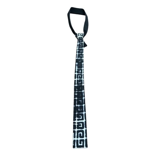 Pre-owned Givenchy Tie In Black