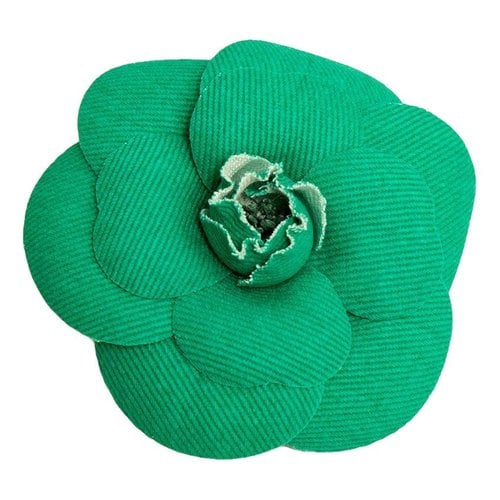 Pre-owned Chanel Camélia Cloth Pin & Brooche In Green