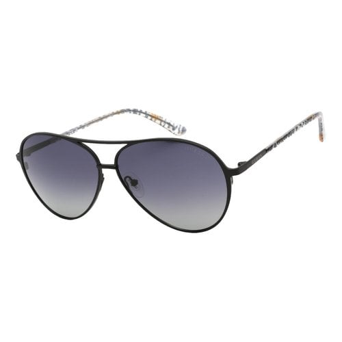Pre-owned Guess Sunglasses In Black