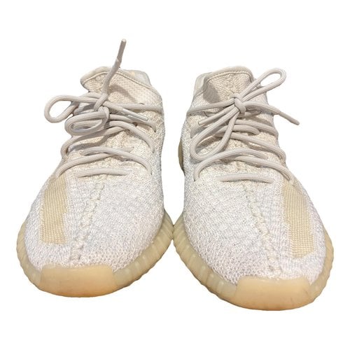 Pre-owned Yeezy X Adidas Boost 350 V2 Low Trainers In White