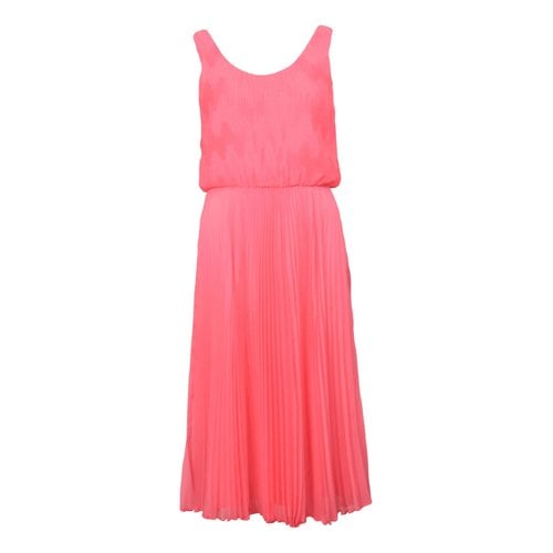 Pre-owned Alice And Olivia Mid-length Dress In Pink