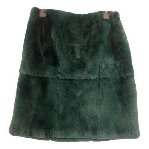 Pre-owned Tara Jarmon Leather Skirt In Green