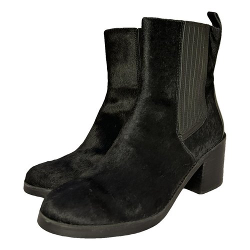 Pre-owned Ugg Pony-style Calfskin Boots In Black