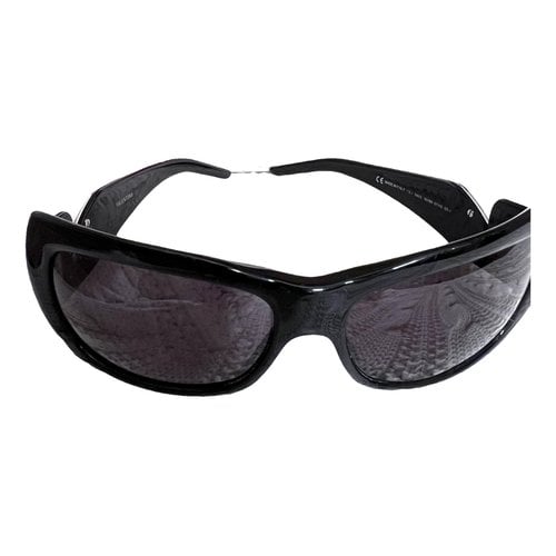 Pre-owned Valentino Vlogo Sunglasses In Black