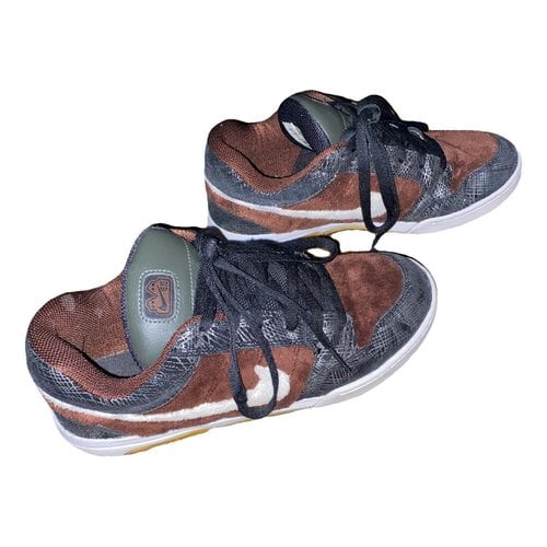 Pre-owned Nike Sb Dunk Cloth Lace Ups In Brown