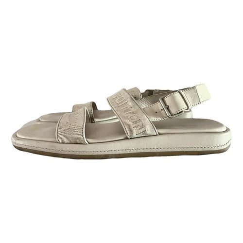 Pre-owned Louis Vuitton Leather Sandals In Ecru