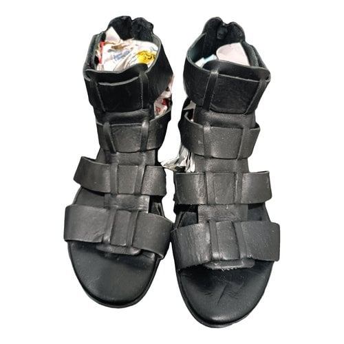 Pre-owned Vagabond Leather Sandals In Black