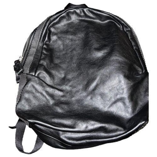 Pre-owned Alexander Mcqueen Leather Weekend Bag In Black