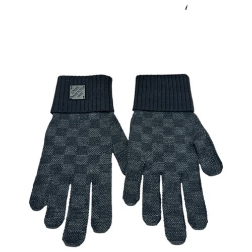 Pre-owned Louis Vuitton Wool Gloves In Black