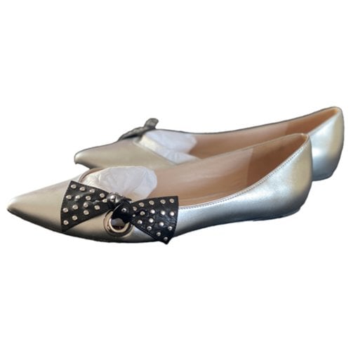 Pre-owned Marc Jacobs Leather Flats In Silver