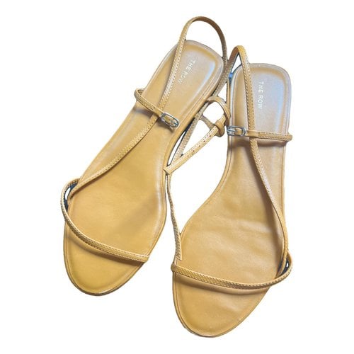 Pre-owned The Row Bare Leather Flats In Gold