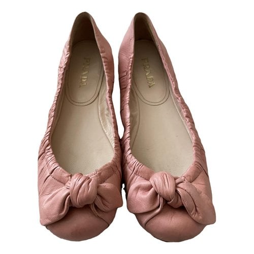Pre-owned Prada Leather Flats In Pink