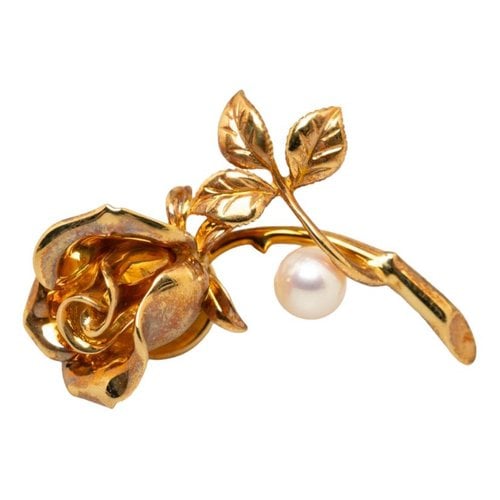 Pre-owned Mikimoto Pin & Brooche In Gold