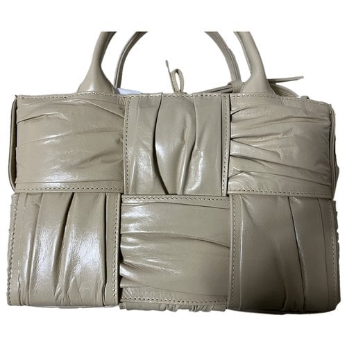 Pre-owned Bottega Veneta Arco Leather Crossbody Bag In Brown