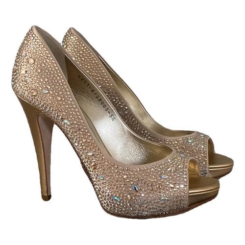 Pre-owned Gina Leather Heels In Gold