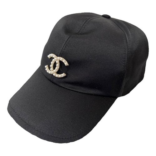 Pre-owned Chanel Cloth Cap In Black
