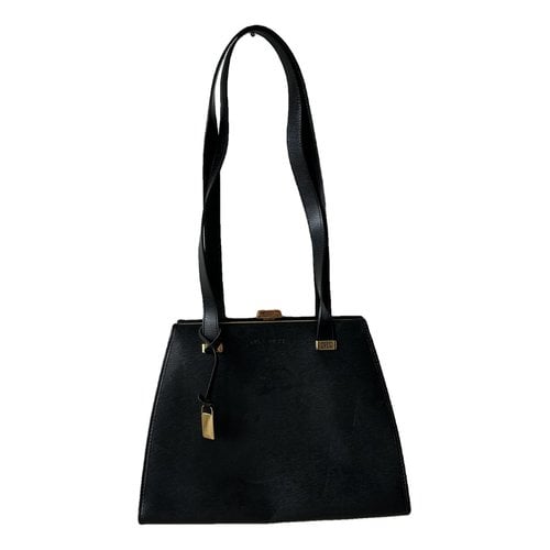 Pre-owned Nina Ricci Patent Leather Handbag In Black