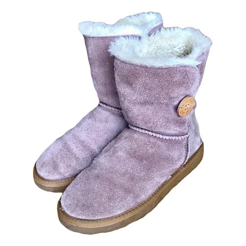 Pre-owned Ugg Leather Snow Boots In Pink