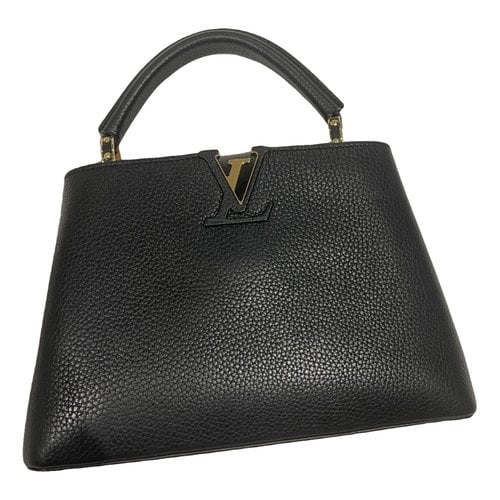 Pre-owned Louis Vuitton Capucines Leather Handbag In Black