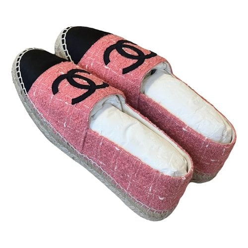Pre-owned Chanel Cloth Espadrilles In Pink