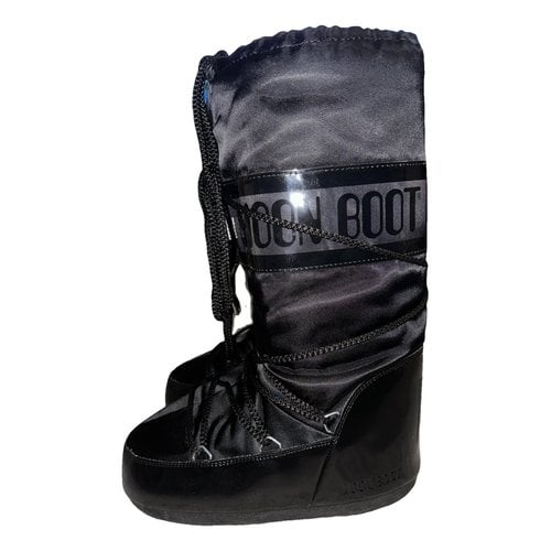 Pre-owned Moon Boot Lace Up Boots In Black