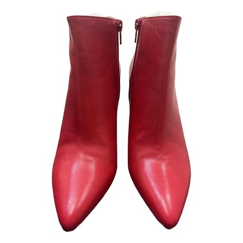 Pre-owned Stuart Weitzman Leather Boots In Red