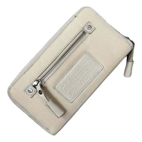 Pre-owned George Gina & Lucy Leather Wallet In Ecru