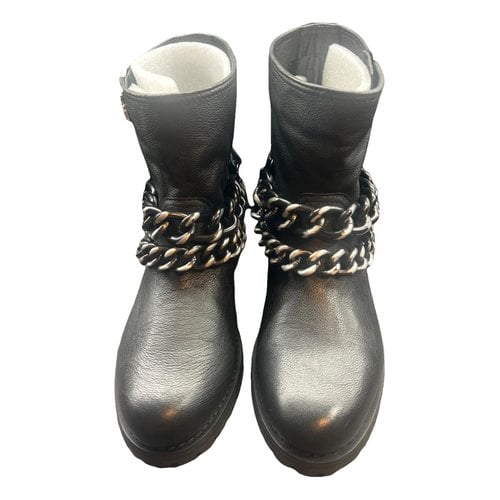 Pre-owned Patrizia Pepe Leather Biker Boots In Black