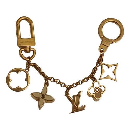 Pre-owned Louis Vuitton Key Ring In Gold