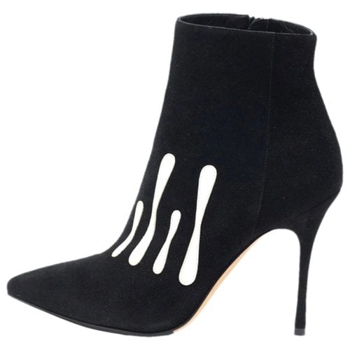 Pre-owned Manolo Blahnik Ankle Boots In Black