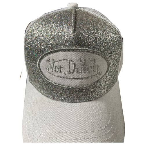 Pre-owned Von Dutch Glitter Cap In Silver