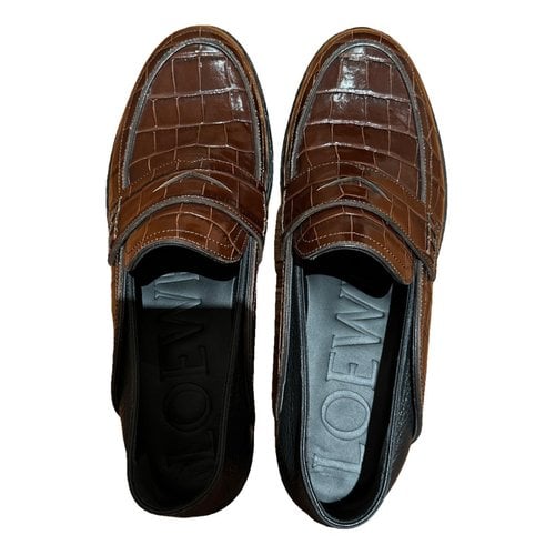 Pre-owned Loewe Leather Flats In Brown