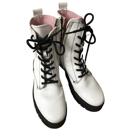 Pre-owned Essentiel Antwerp Leather Lace Ups In White