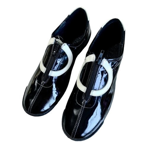 Pre-owned Pataugas Patent Leather Lace Ups In Black